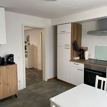 Moeblierte 4-zimmer Apartament