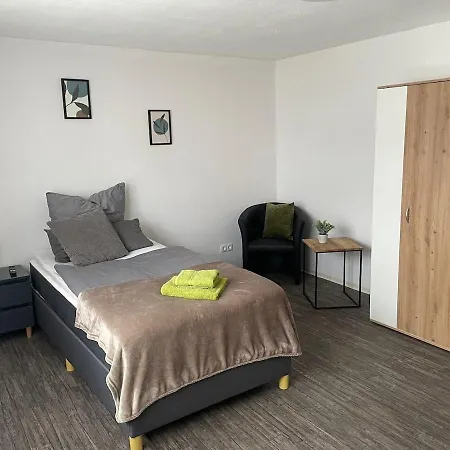 Moeblierte 4-zimmer