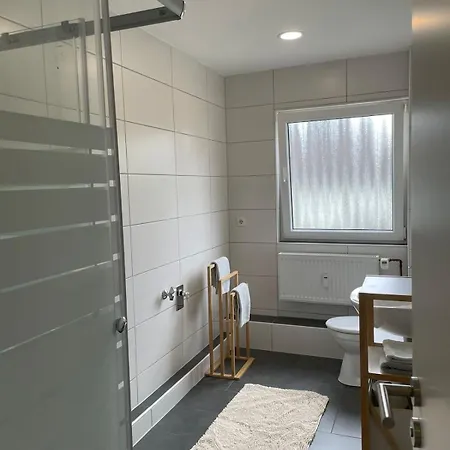 Moeblierte 4-zimmer Apartmán Bilshausen