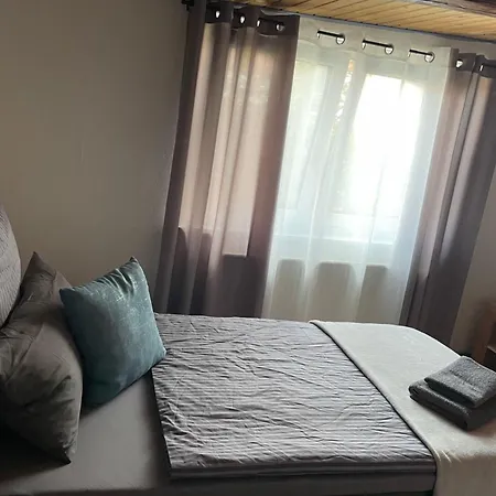 Moeblierte 4-zimmer Apartmán