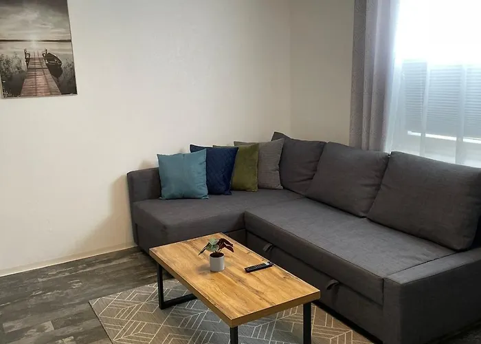 Апартаменты Moeblierte 4-zimmer